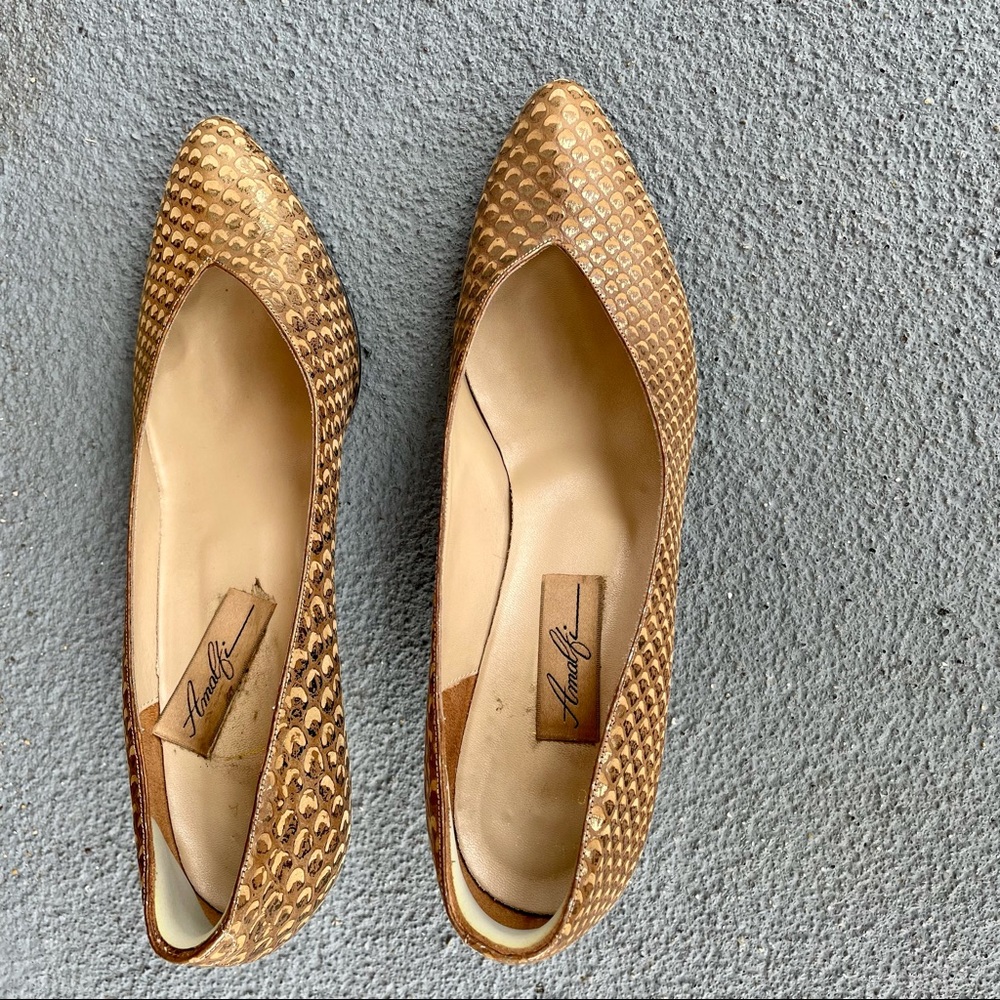 Vintage 80s snakeskin embossed leather pumps size 10 B